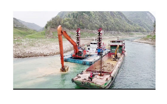 Dredging werk graafmachine lange arm gebruik Q355B materiaal voor rivier