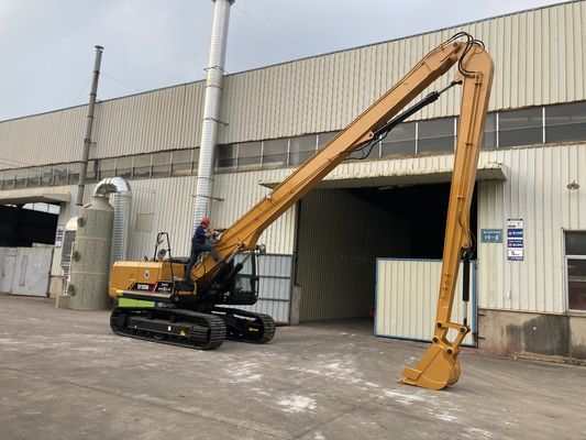 Grootschalige sloopgraafmachine met scheerkracht